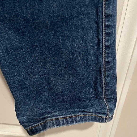 EUC Women’s Joe’s Jeans straight leg jeans Sz 31 Great jeans I ❤️ now too big - Picture 2 of 5